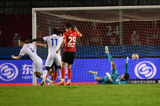 直播下载-【中超】三大主力拉伤下场 申花客场1比1战平亚泰队