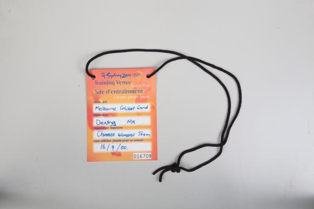 1689521837912051895.jpg 2000年悉尼奥运会训练场地通行证.jpg